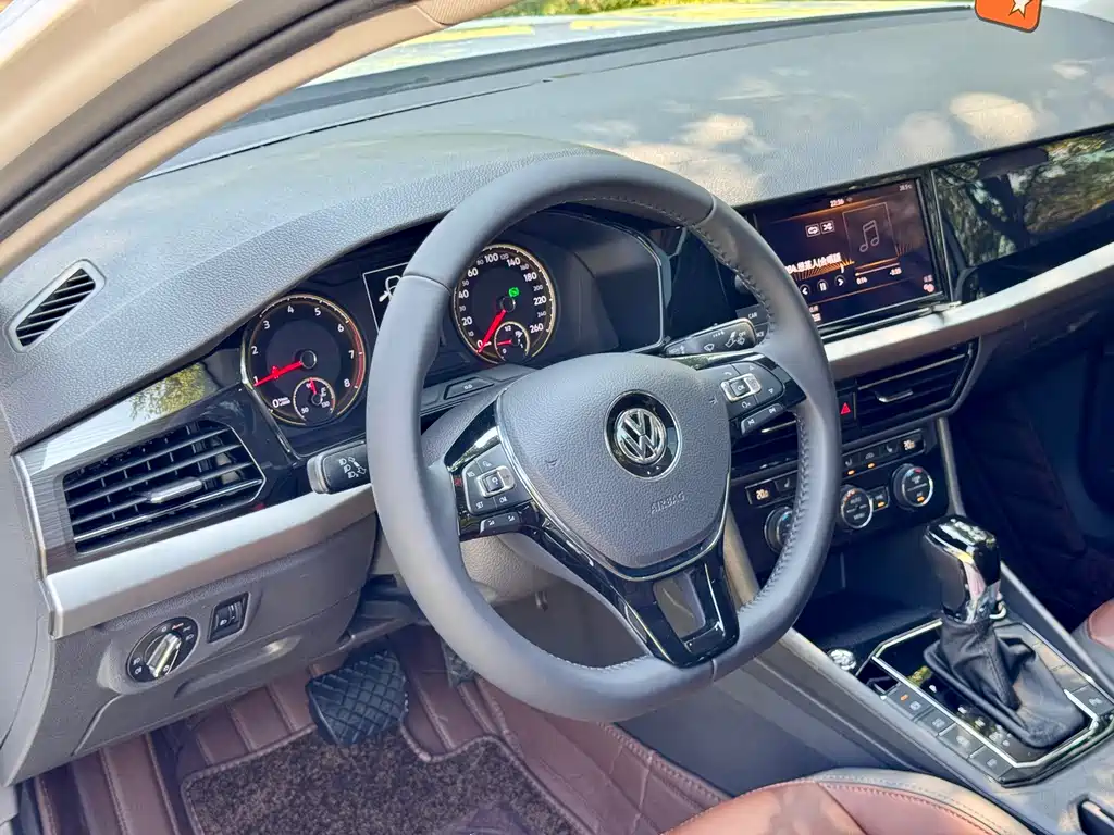 Volkswagen Lavida — миниатюра 11