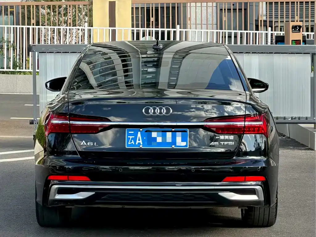 Audi A6L — миниатюра 5