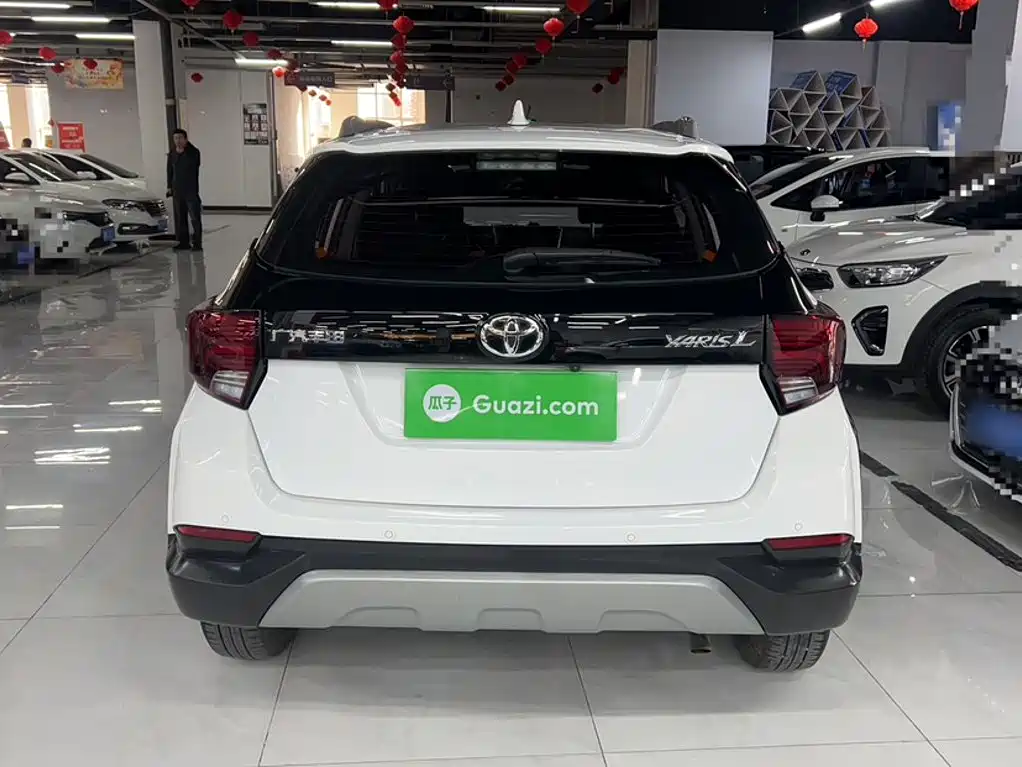 Toyota Yaris L — миниатюра 9
