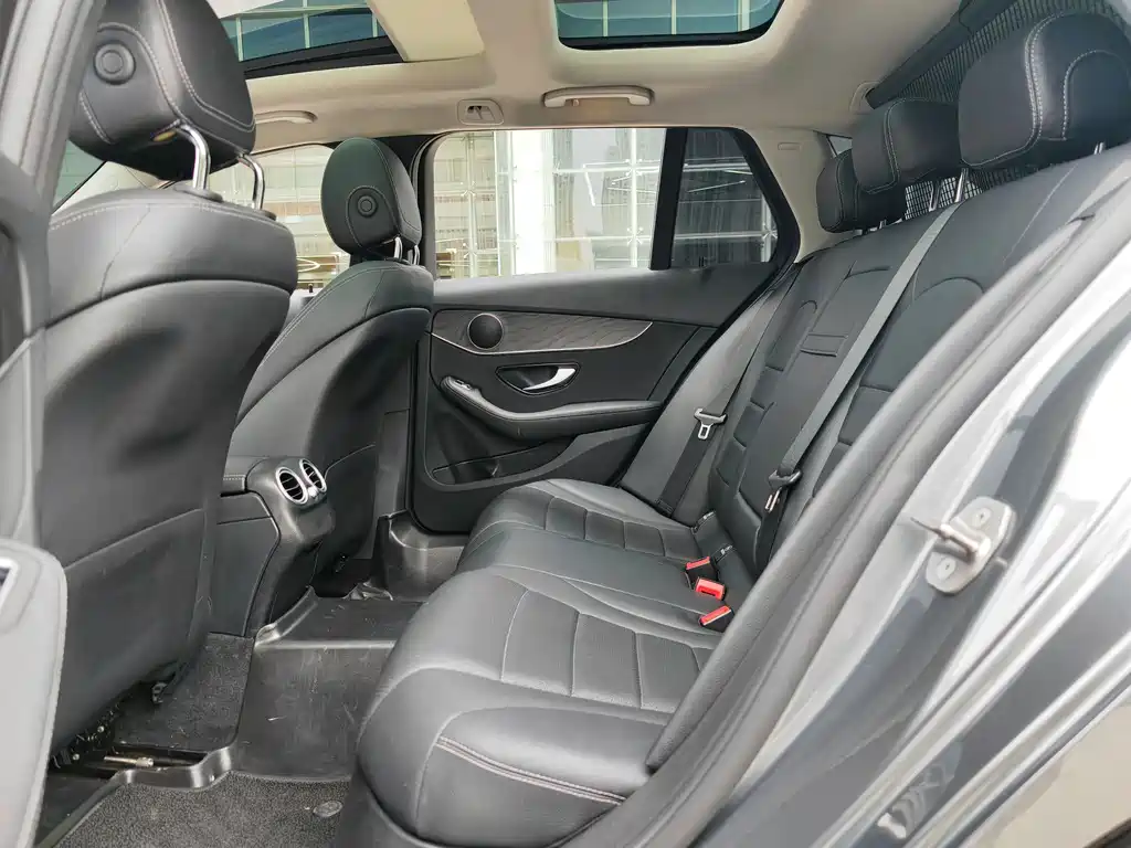 Mercedes-Benz C-Class (Import) — миниатюра 8