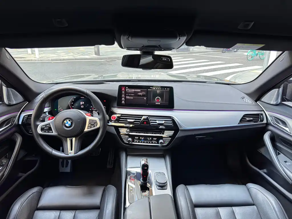 BMW M5 — миниатюра 11