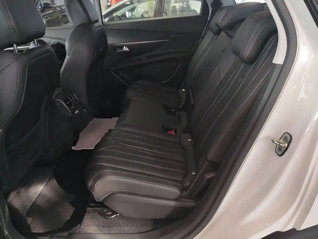 Peugeot 5008 — миниатюра 17