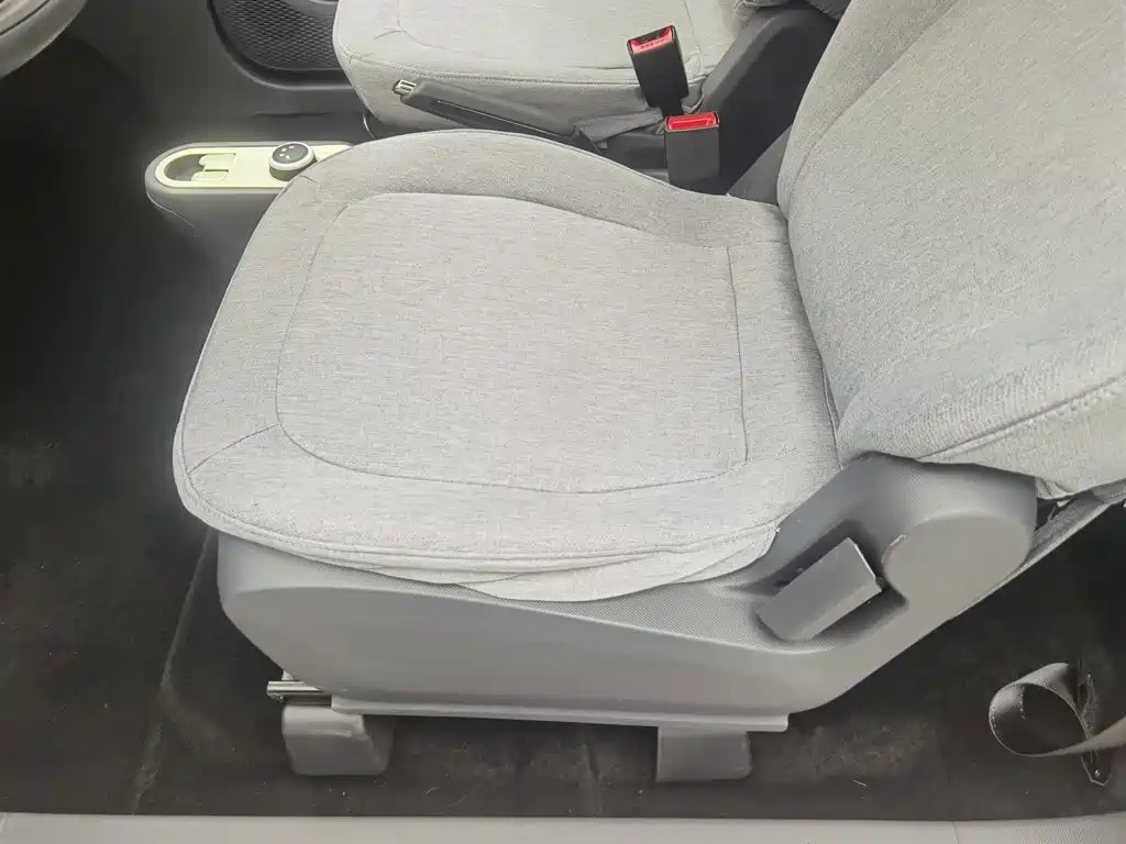 Wuling MINIEV — миниатюра 20