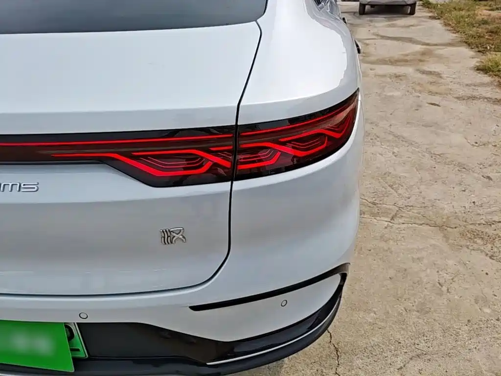 BYD Han — миниатюра 8