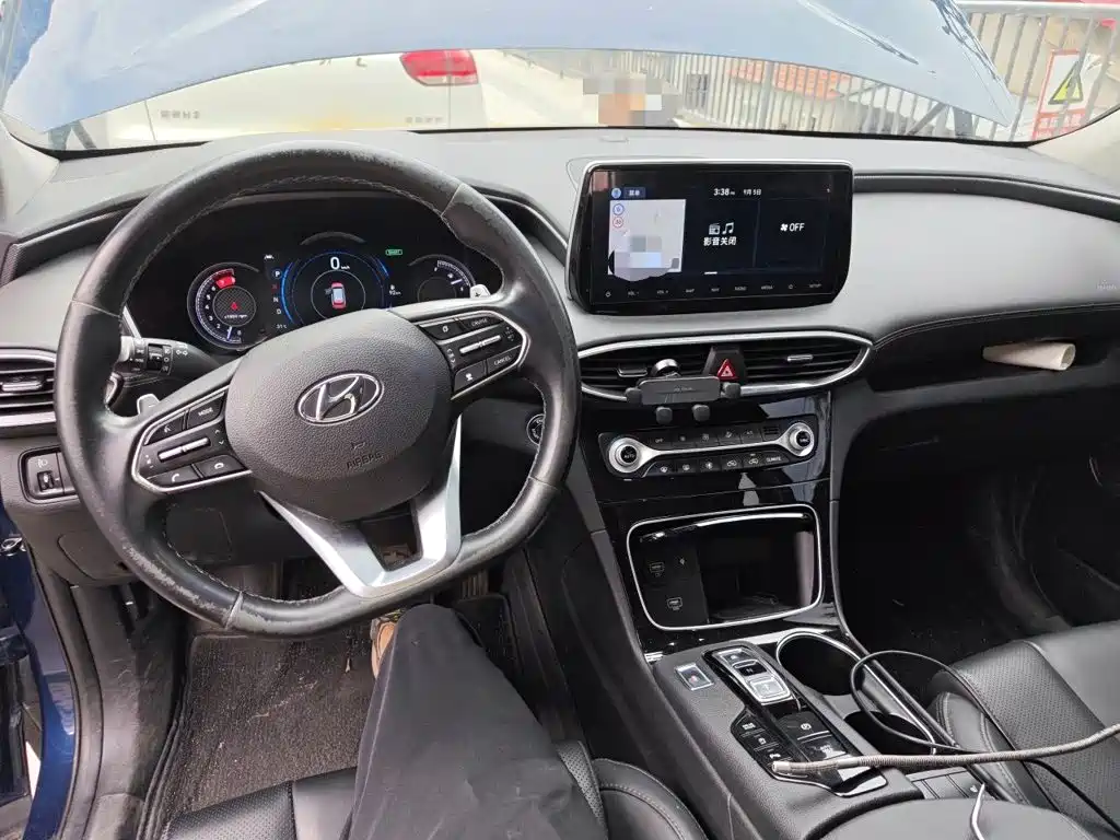 Hyundai Santa Fe — миниатюра 10