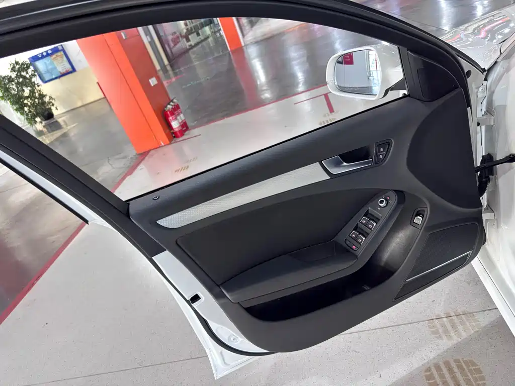Audi A4L — миниатюра 18