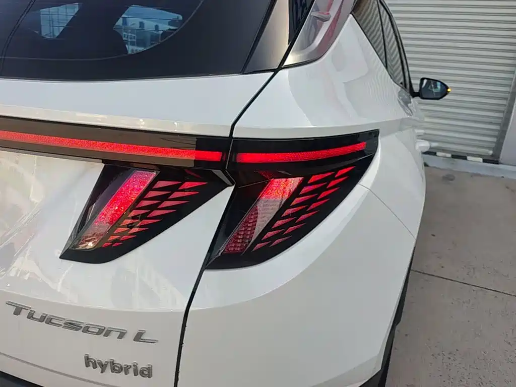 Hyundai Tucson — миниатюра 24