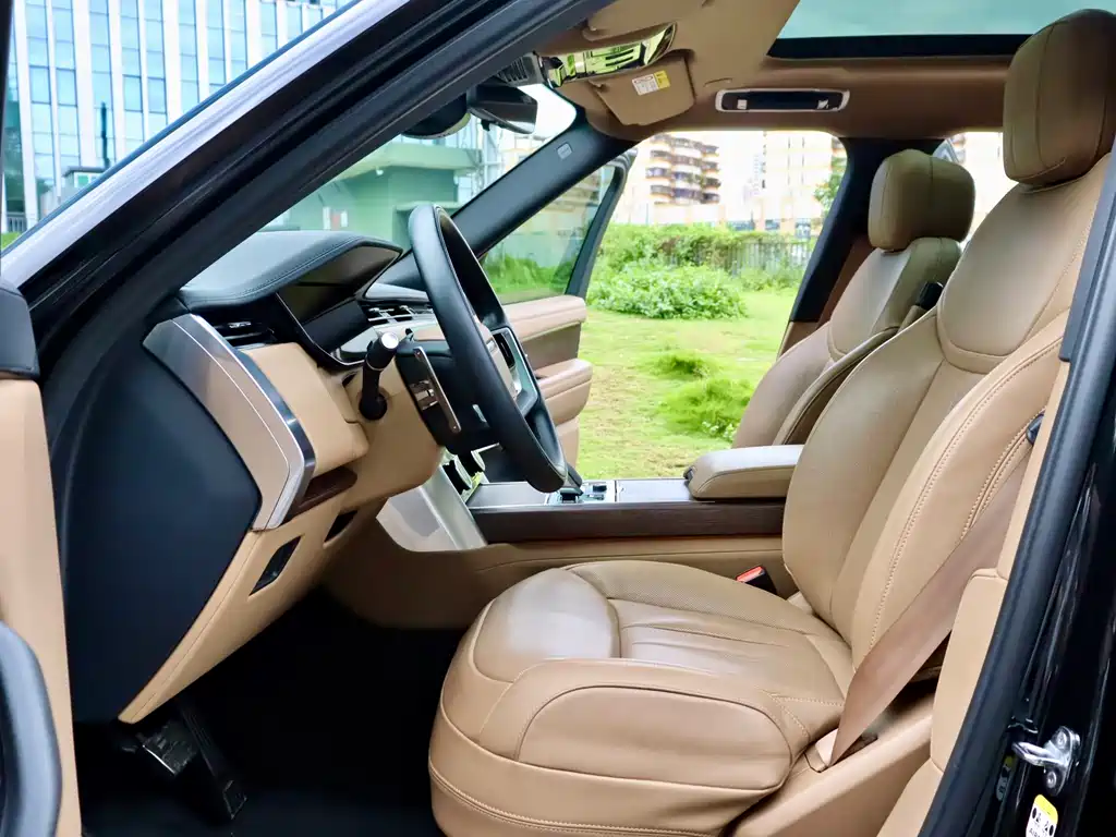 Land Rover Range Rover — миниатюра 7