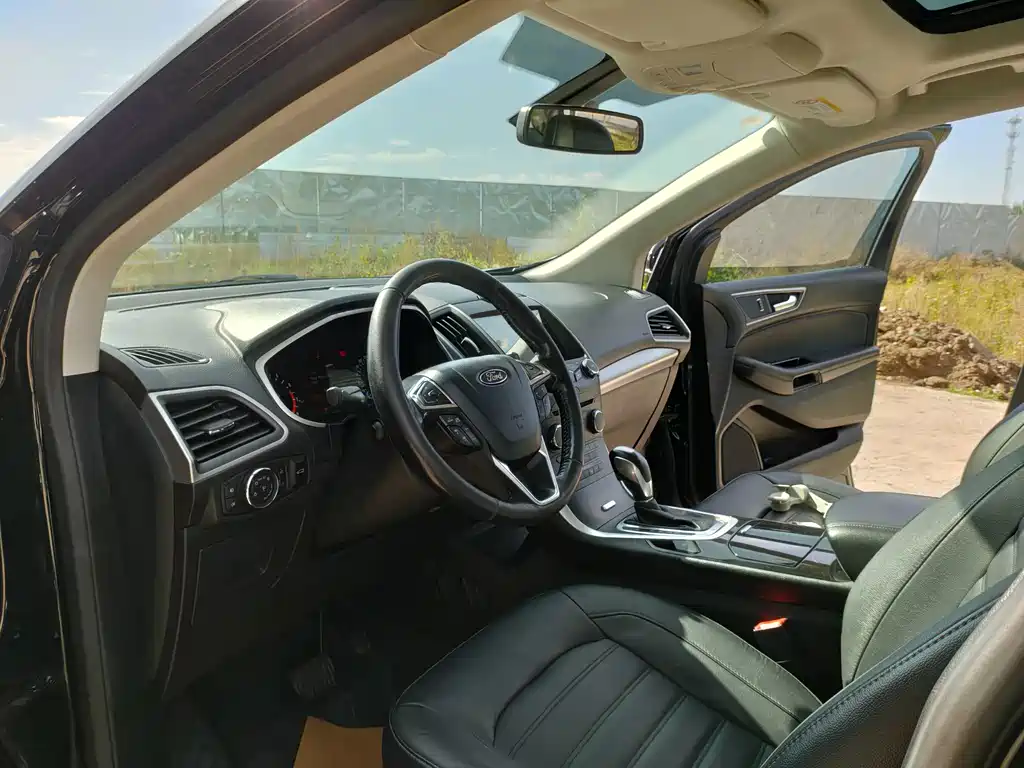 Ford Edge — миниатюра 21