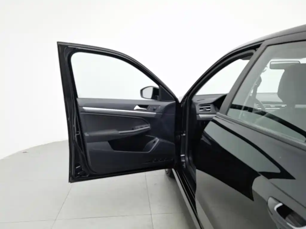 Volkswagen Lavida — миниатюра 8