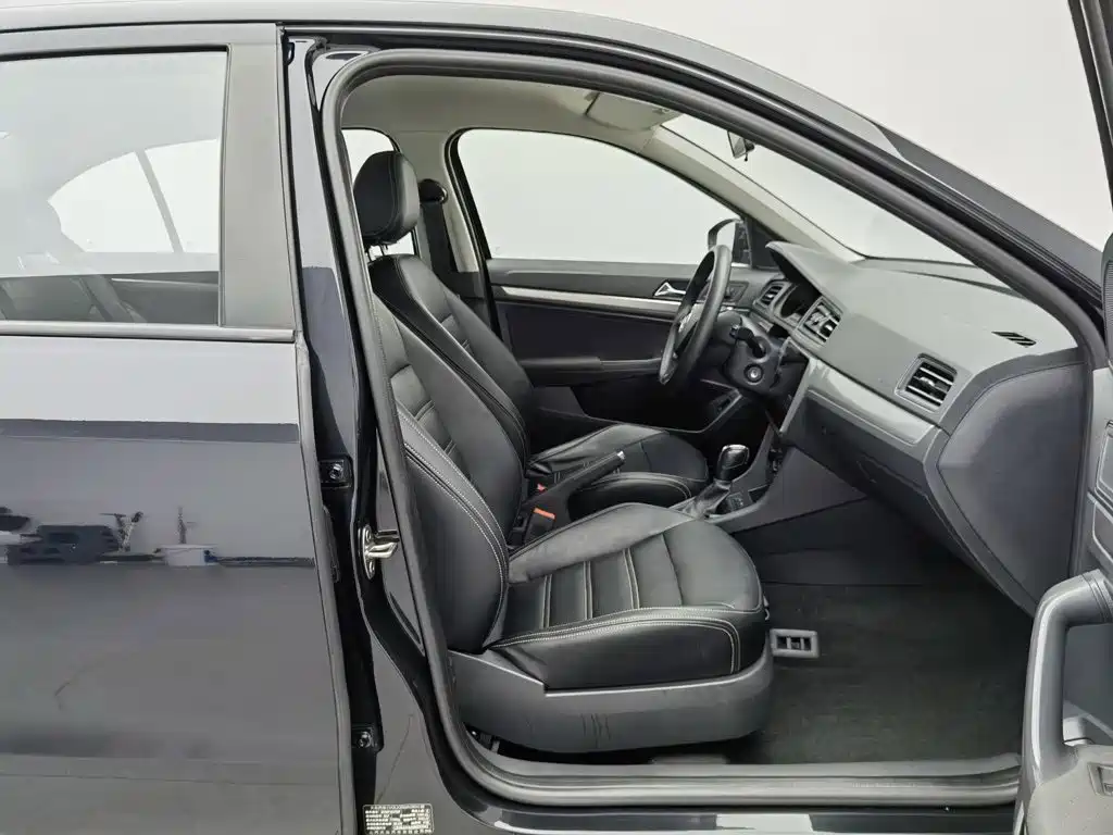 Volkswagen Lavida — миниатюра 23