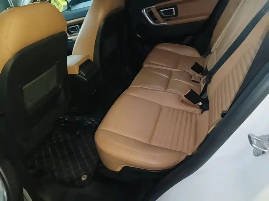 Land Rover Discovery Sport — миниатюра 17
