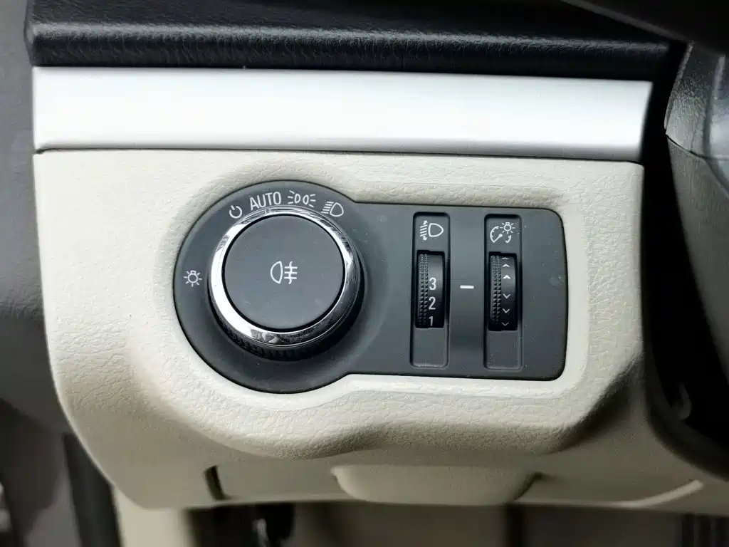 Buick GL8 — миниатюра 21