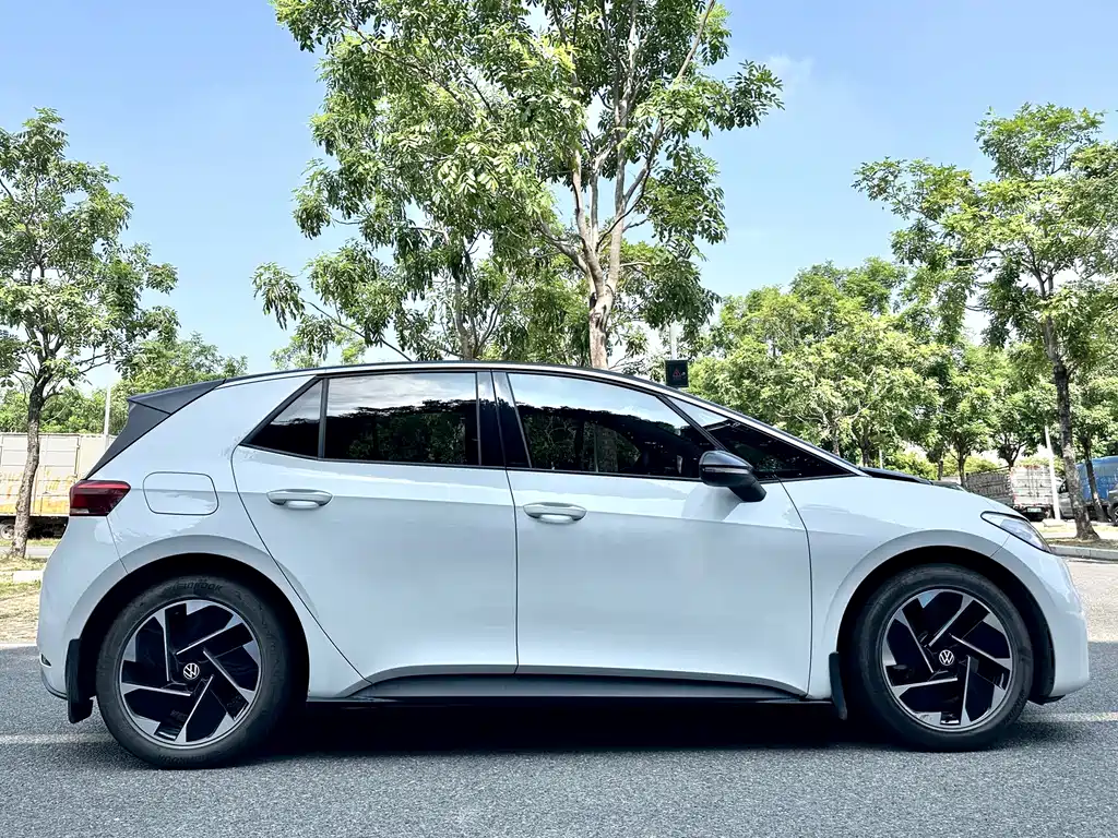 Volkswagen ID.3 — миниатюра 4