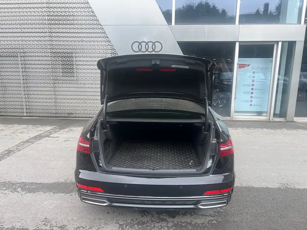 Audi A6L — миниатюра 6