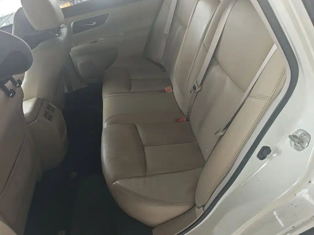 Nissan Teana — миниатюра 17