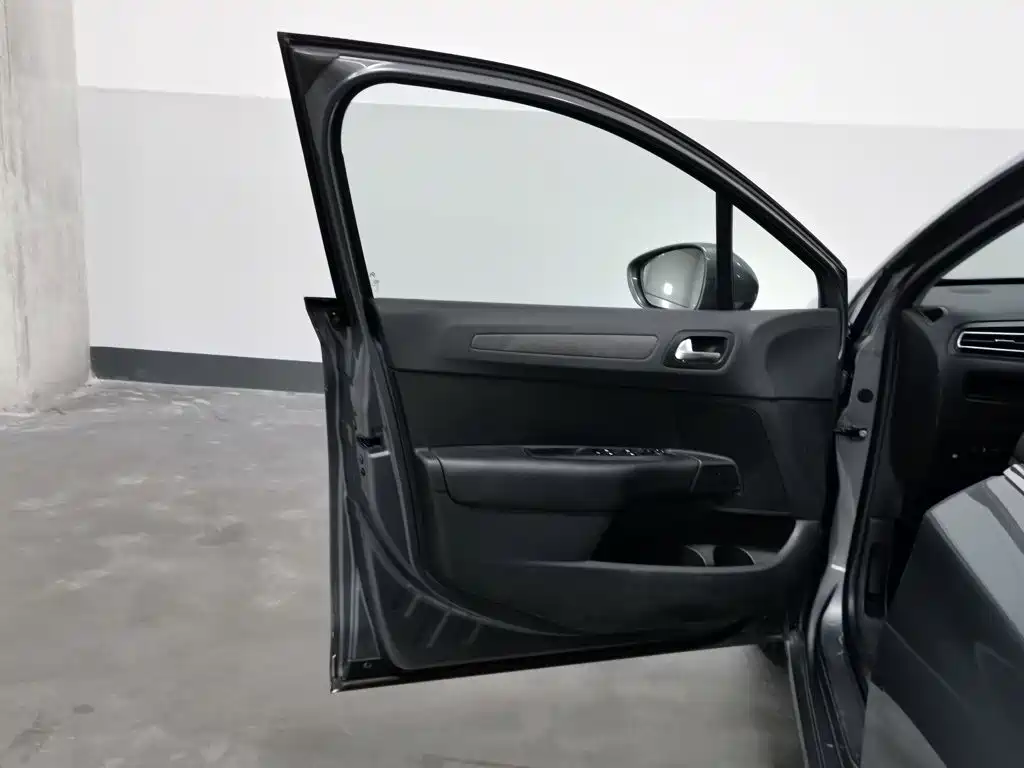Citroen C4 — миниатюра 8