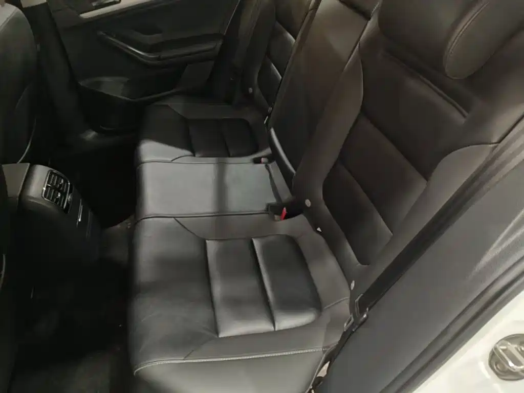 Volkswagen Sagitar — миниатюра 17