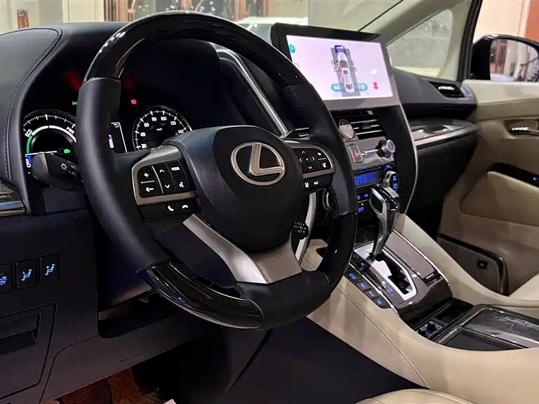 Toyota Vellfire — миниатюра 23