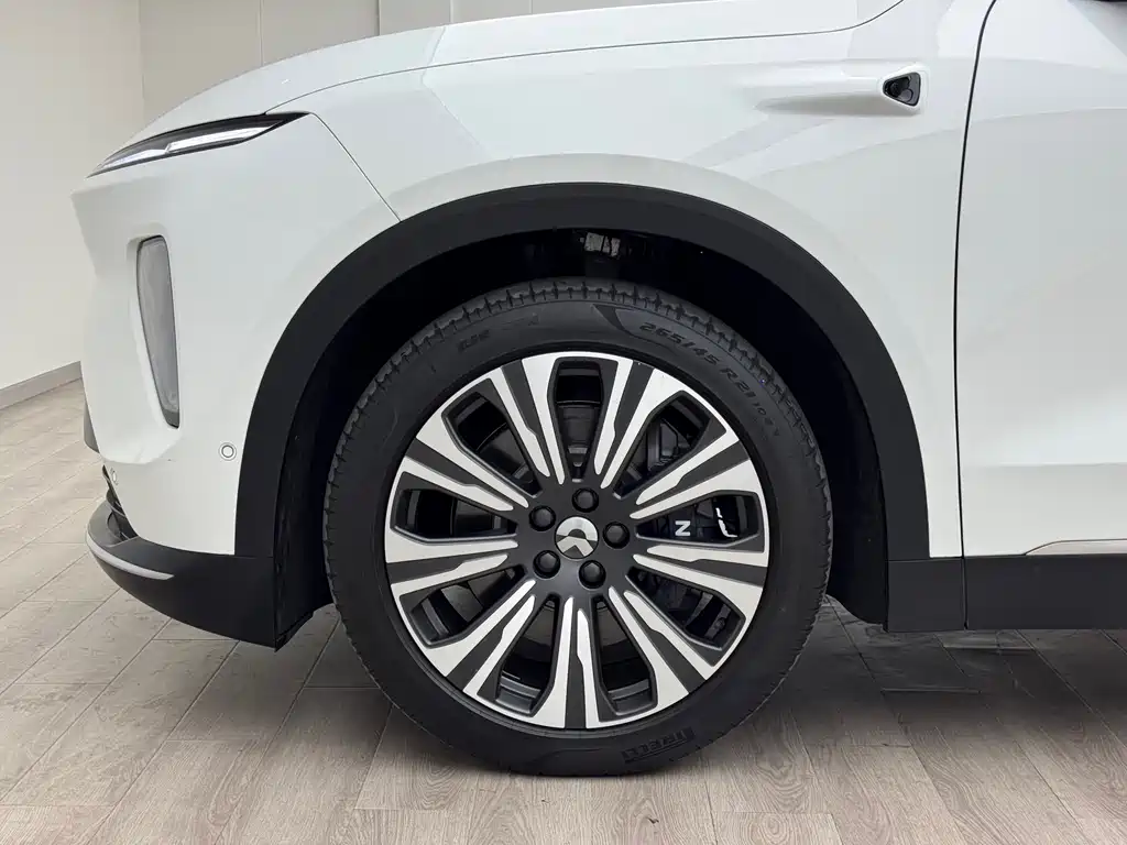 NIO ES8 2024 75kWh