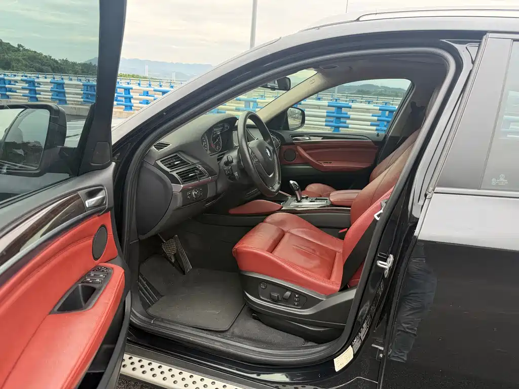 BMW X6 — миниатюра 5