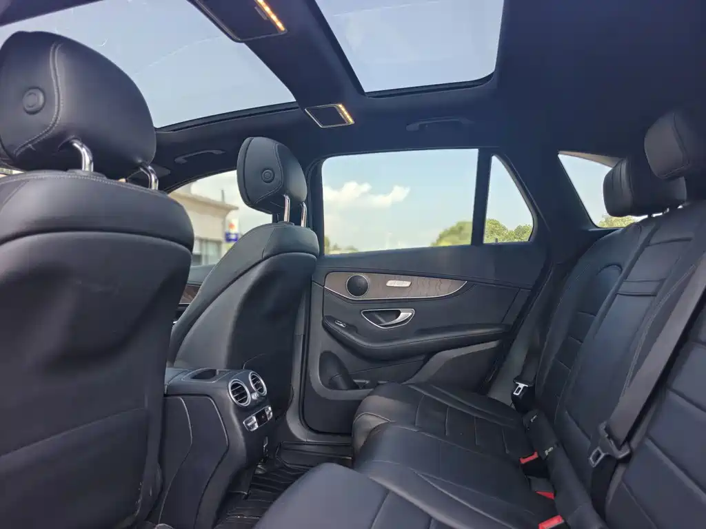 Mercedes-Benz GLC — миниатюра 9