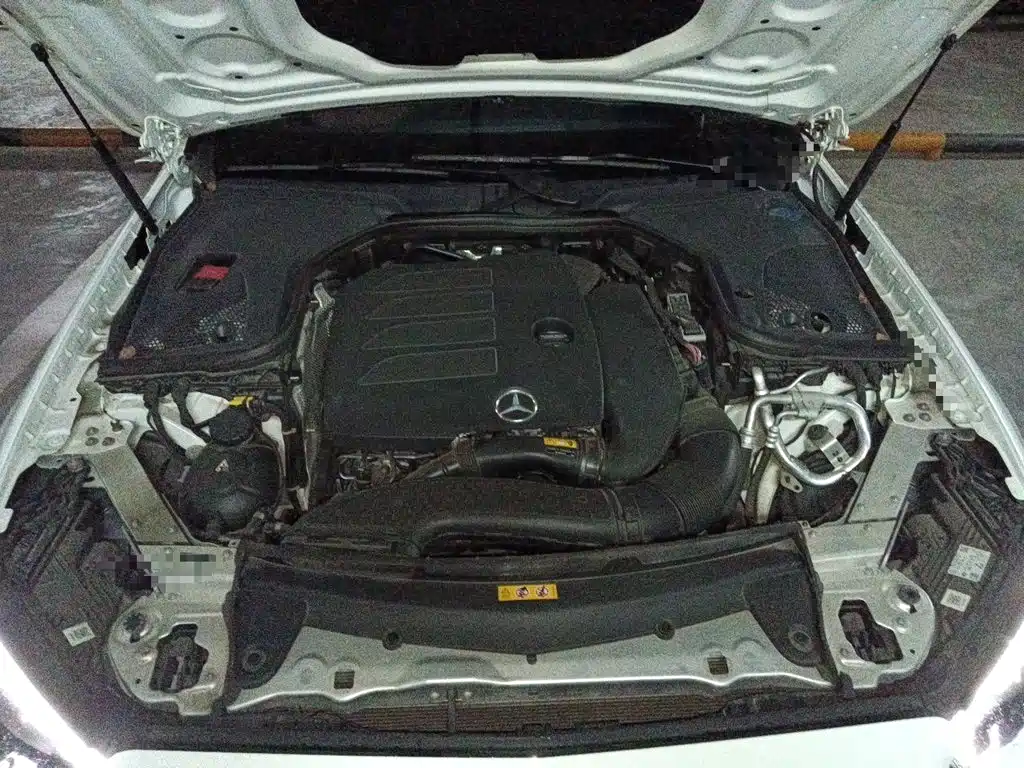 Mercedes-Benz E-Class — миниатюра 16