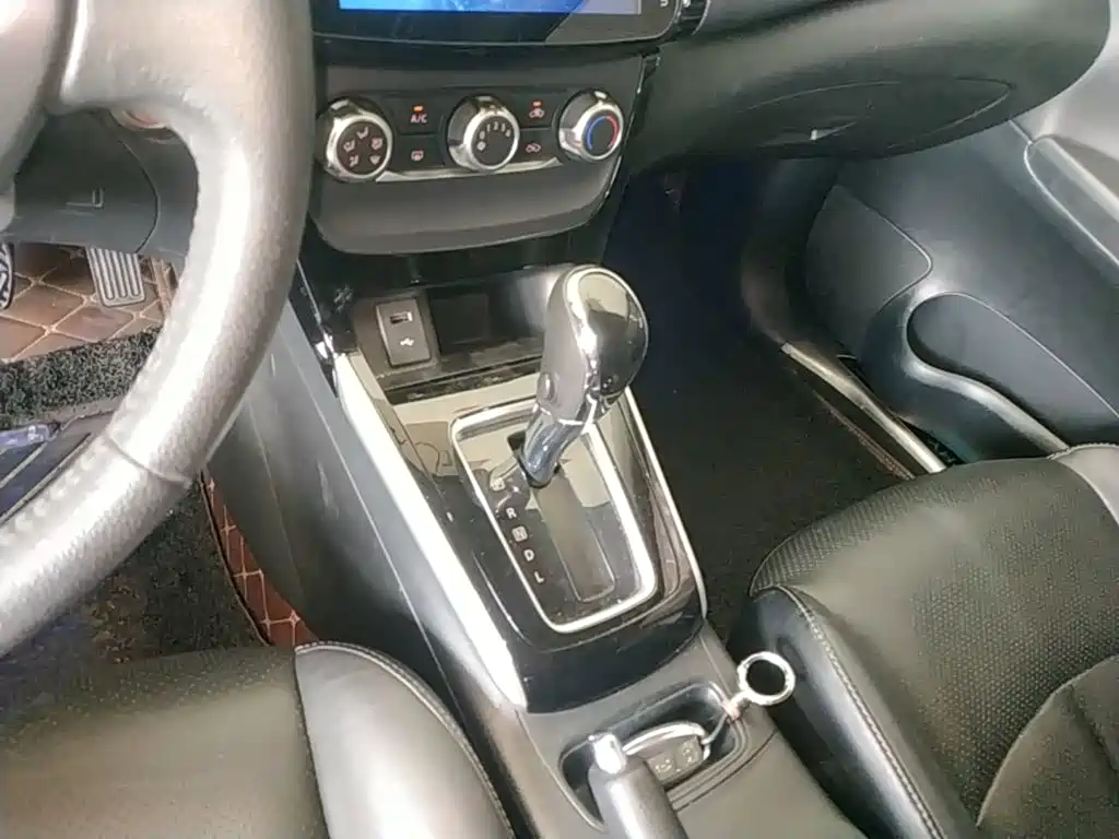 Nissan Sylphy — миниатюра 14