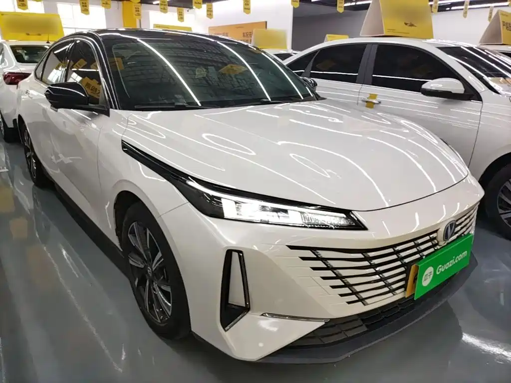 Changan Eado — миниатюра 4