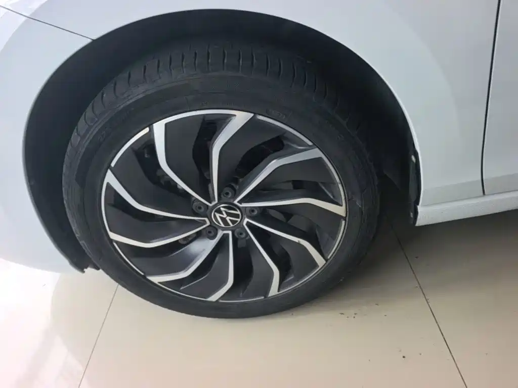 Volkswagen Golf — миниатюра 23
