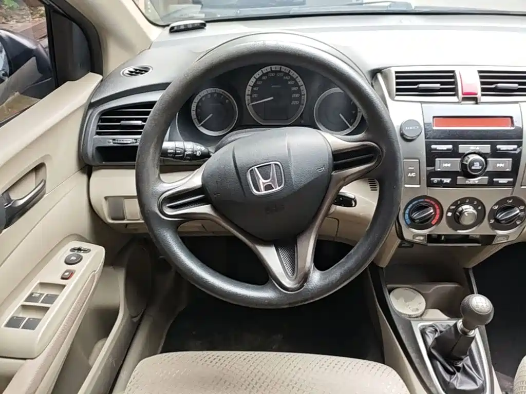 Honda City Classic — миниатюра 11