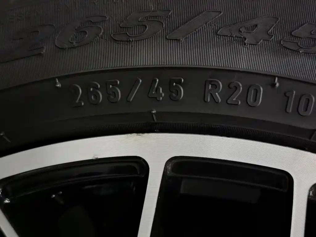 Porsche Macan — миниатюра 24