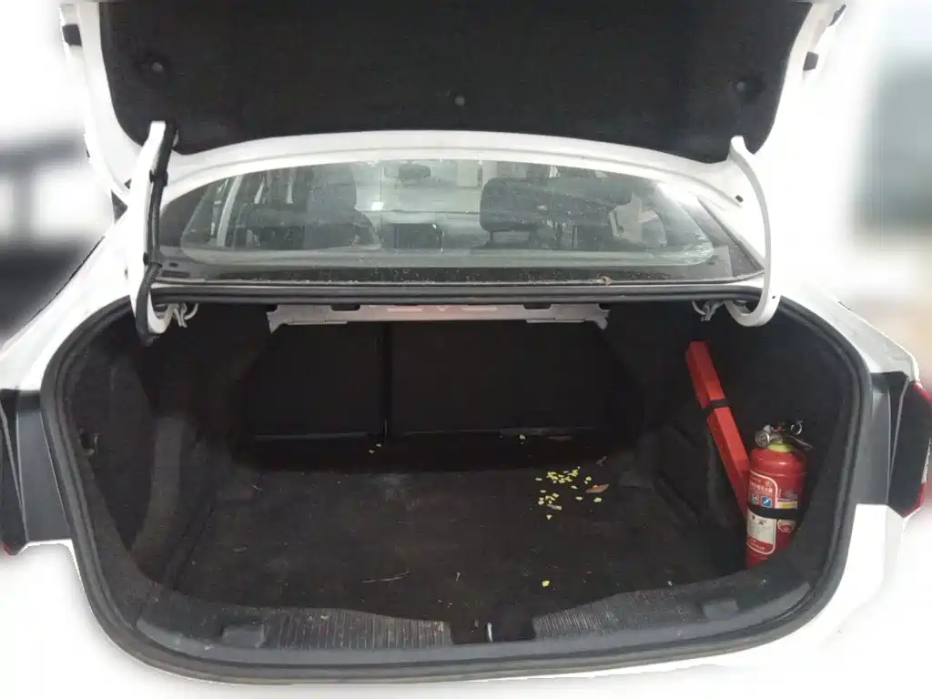 Chevrolet Cruze — миниатюра 15