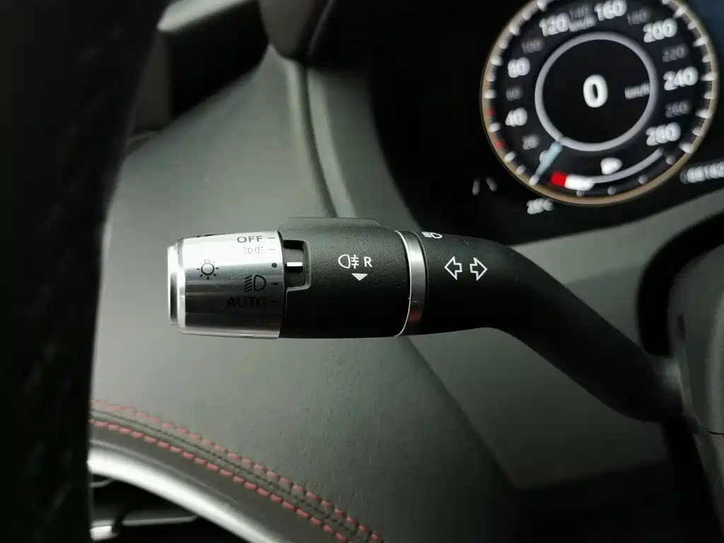 Jaguar XEL — миниатюра 21
