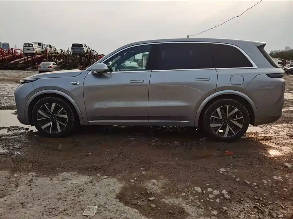 Li Auto IDEAL L8