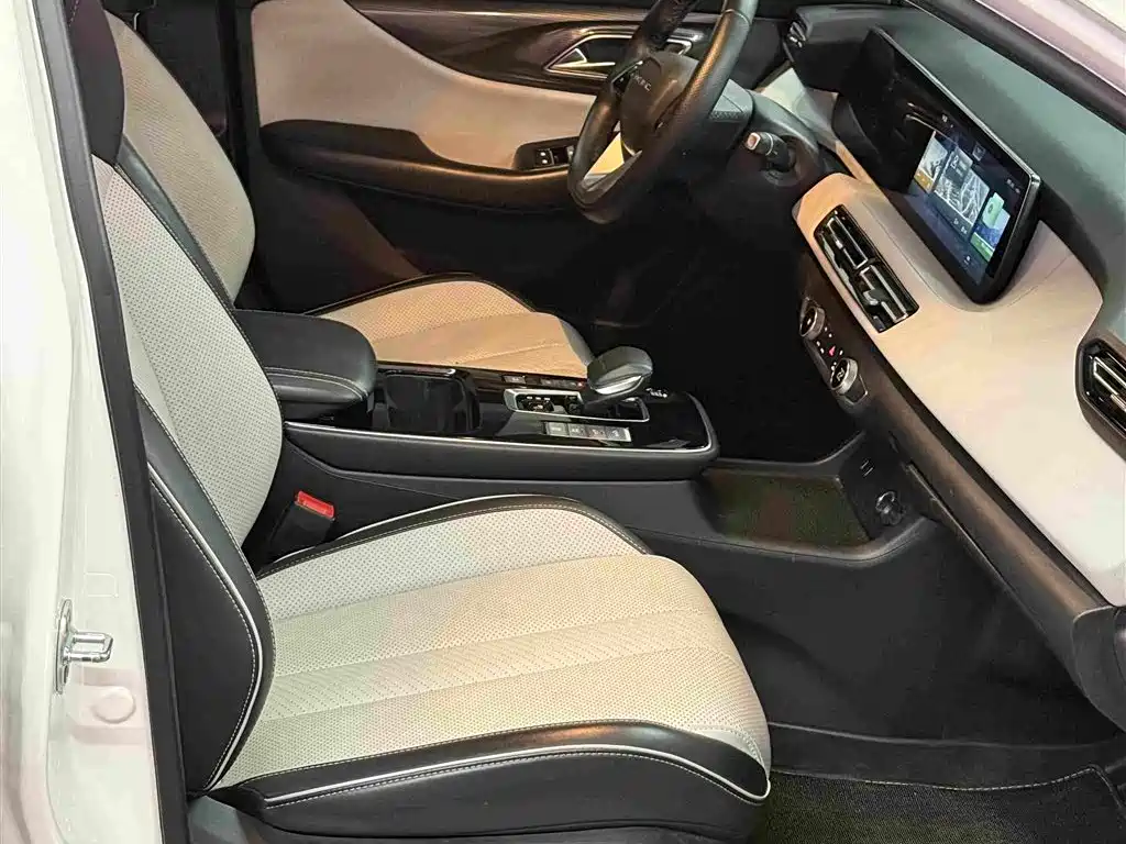 BAIC EU5 Plus — миниатюра 12