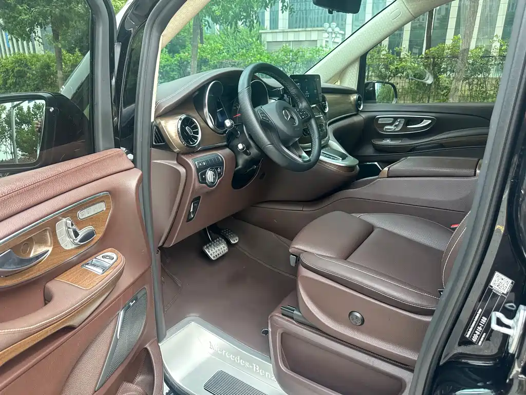 Mercedes-Benz V-Class — миниатюра 8
