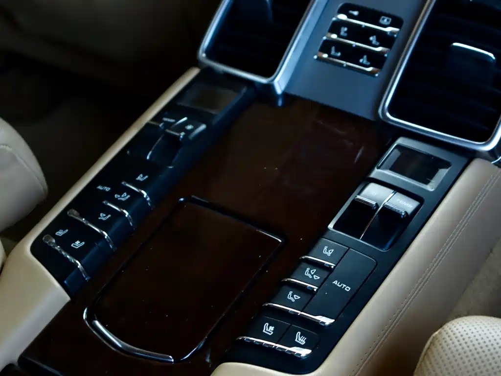 Porsche Panamera — миниатюра 12