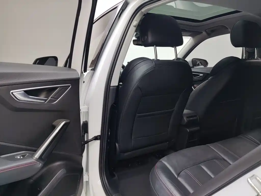 Audi Q2L 2022 35 TFSI