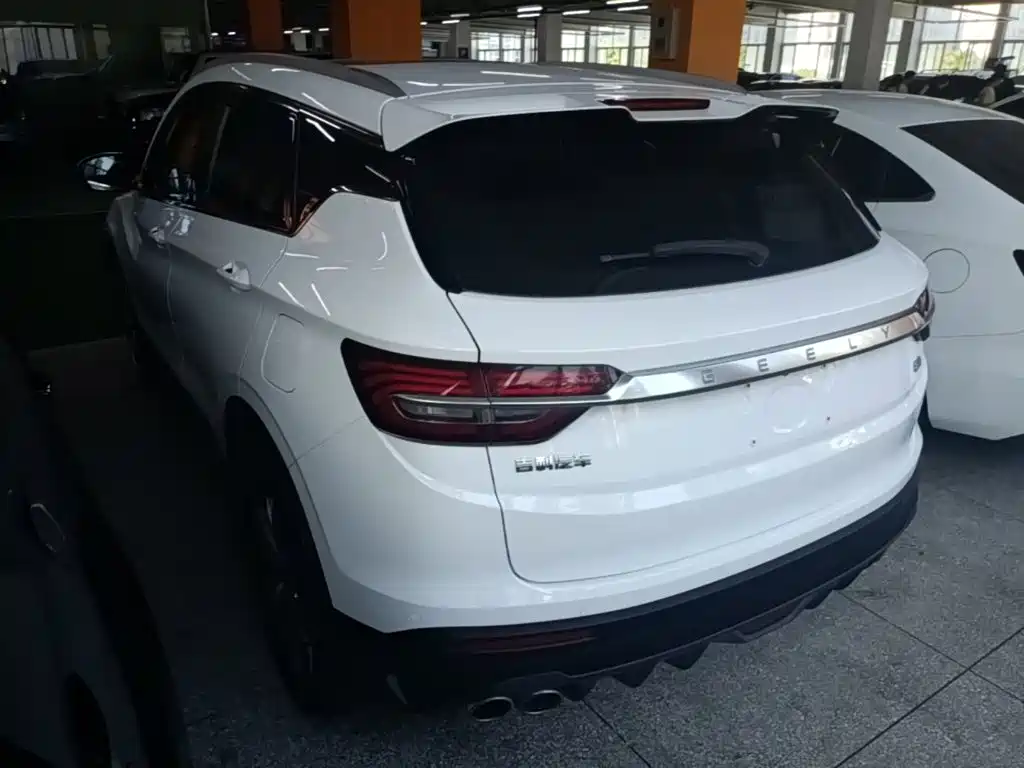 Geely Binyue — миниатюра 5