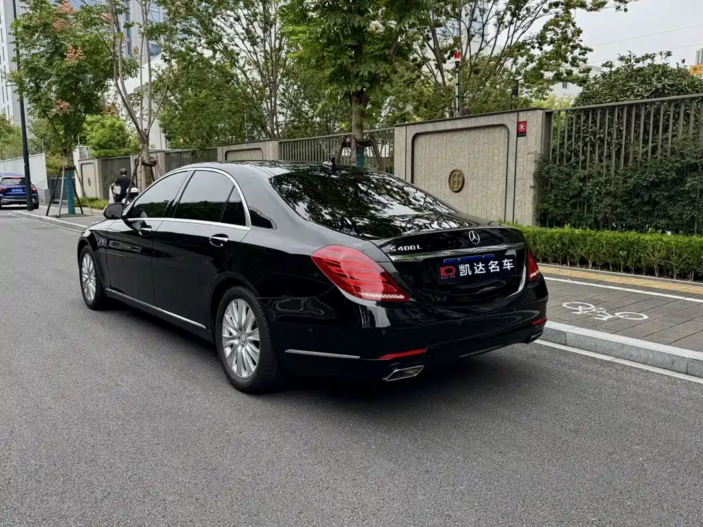 Mercedes-Benz S-Class — миниатюра 7