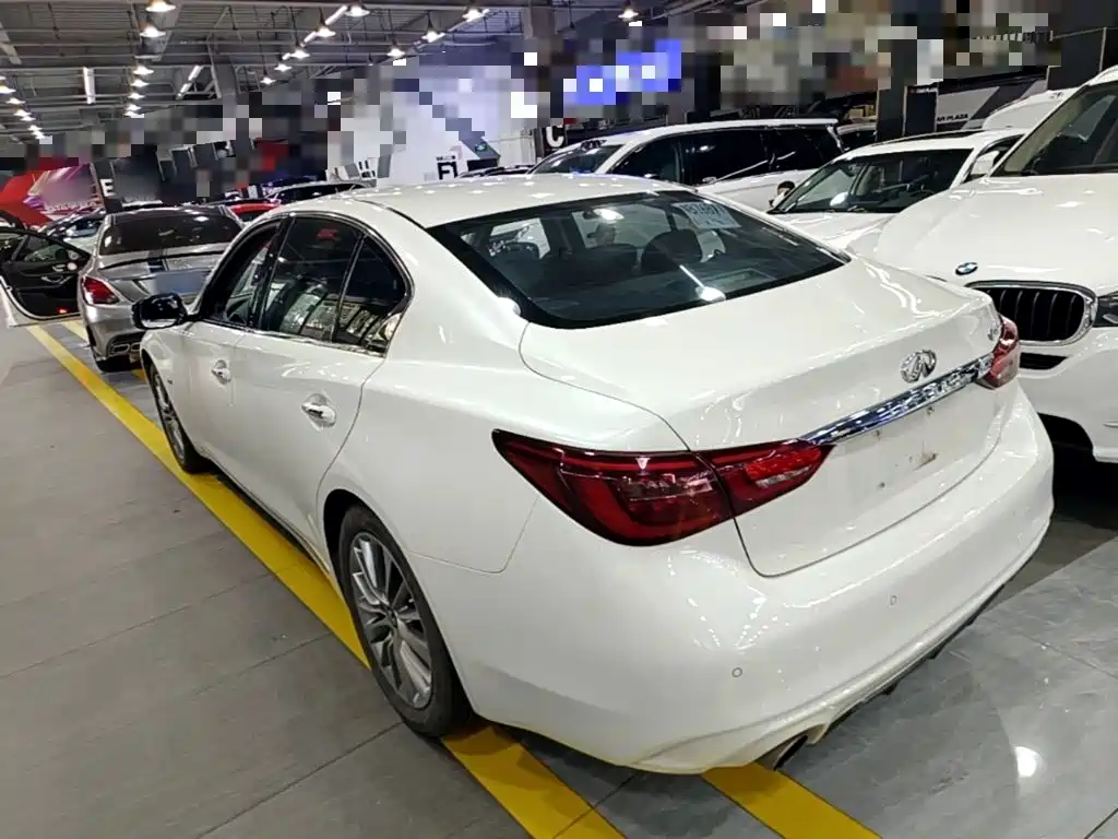 Infiniti Q50L — миниатюра 5