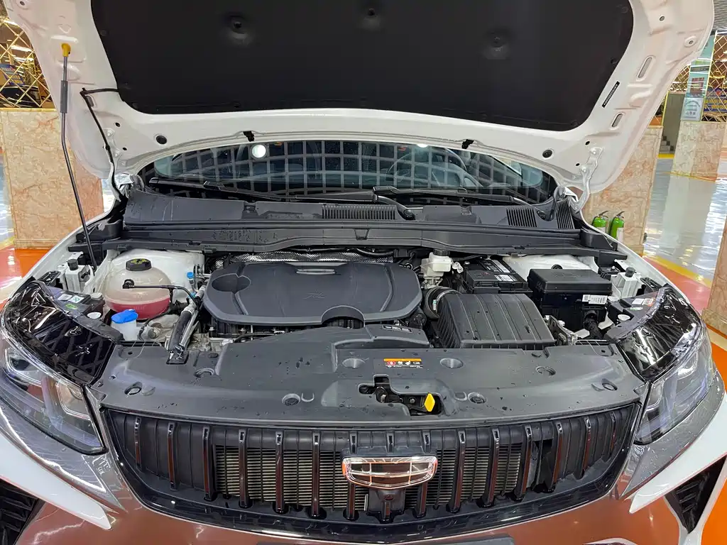 Geely Binyue — миниатюра 16