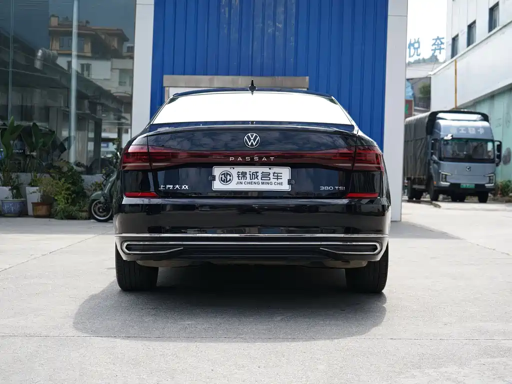 Volkswagen Passat — миниатюра 8