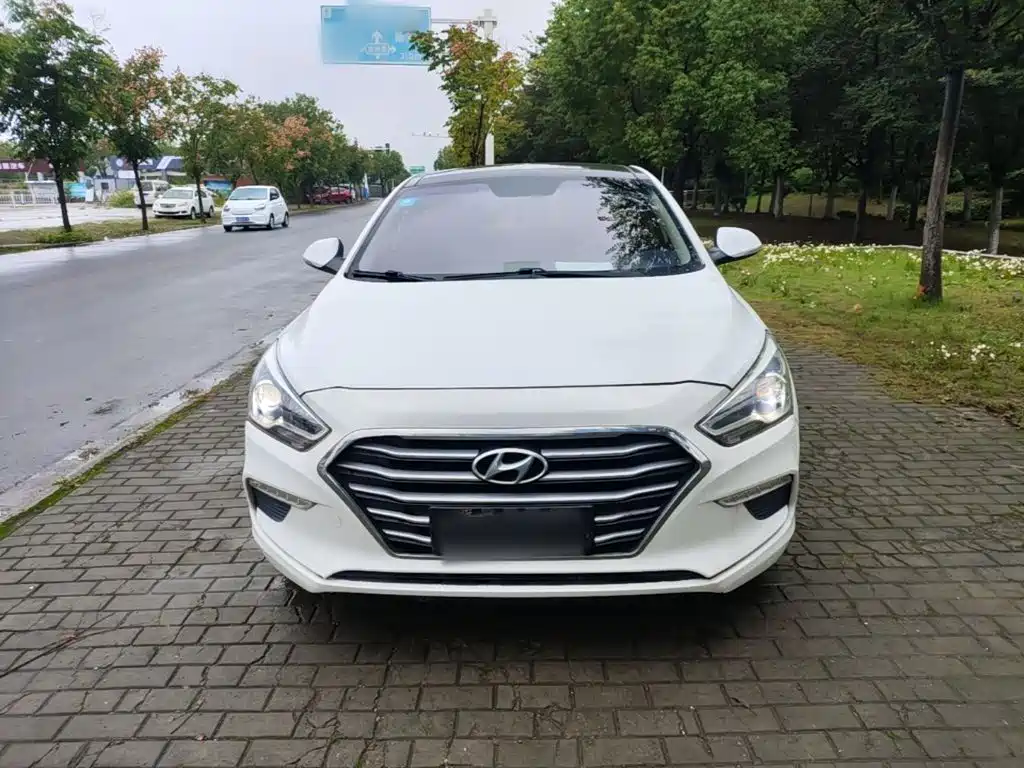 Hyundai Mistra — миниатюра 3
