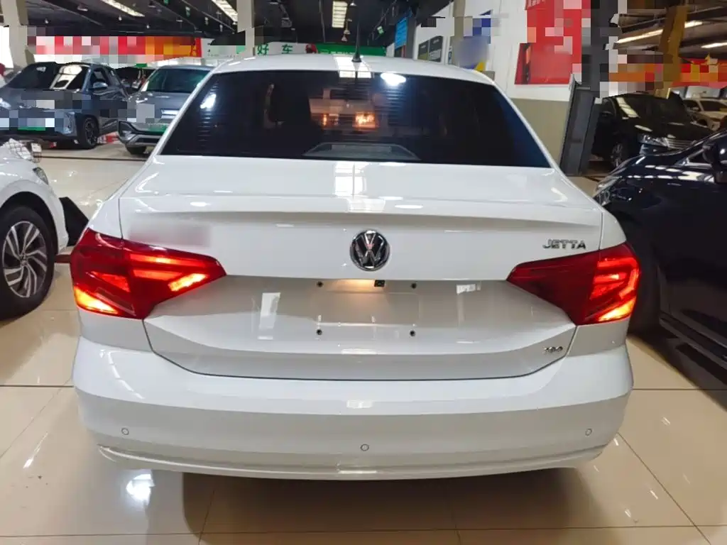Volkswagen Jetta — миниатюра 6