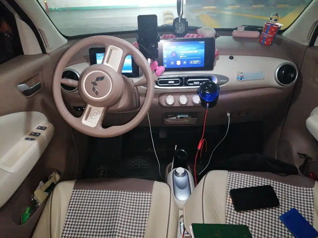 Wuling MINIEV — миниатюра 5