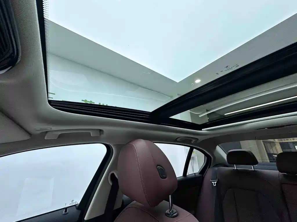 BMW 3 Series — миниатюра 15