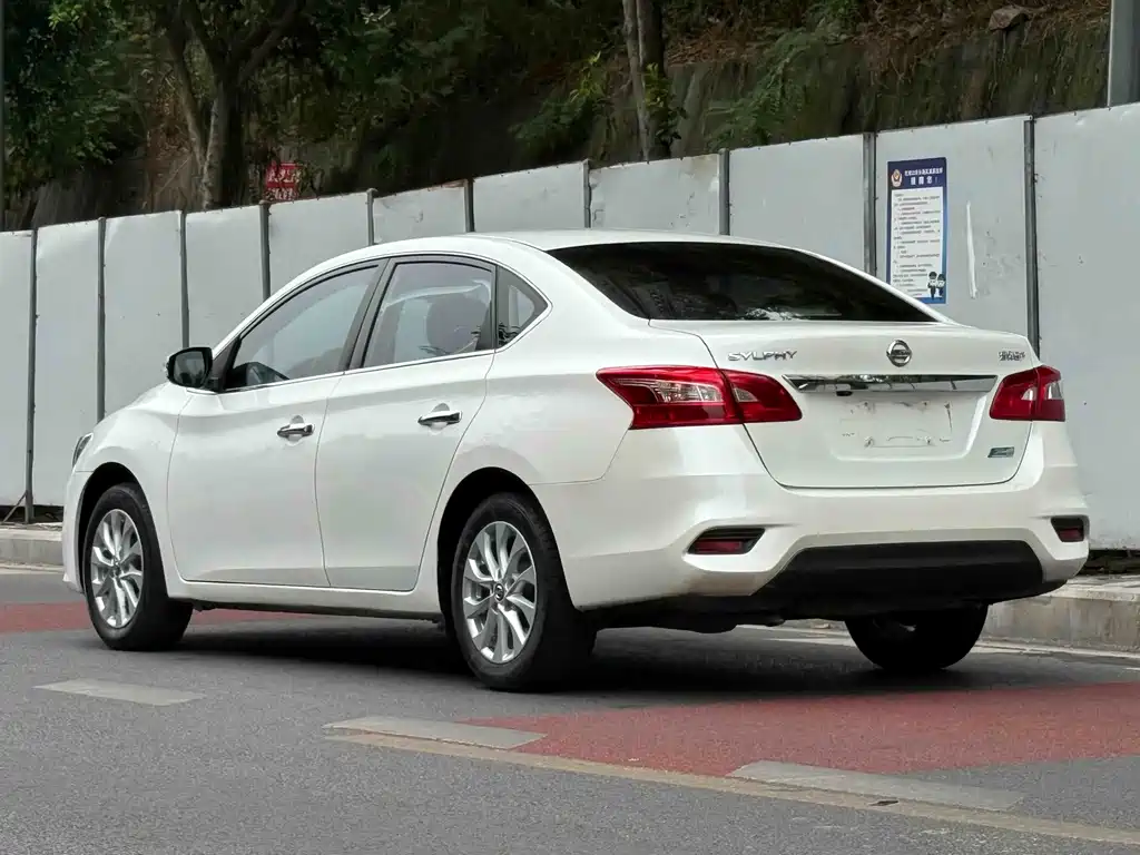 Nissan Sylphy — миниатюра 8