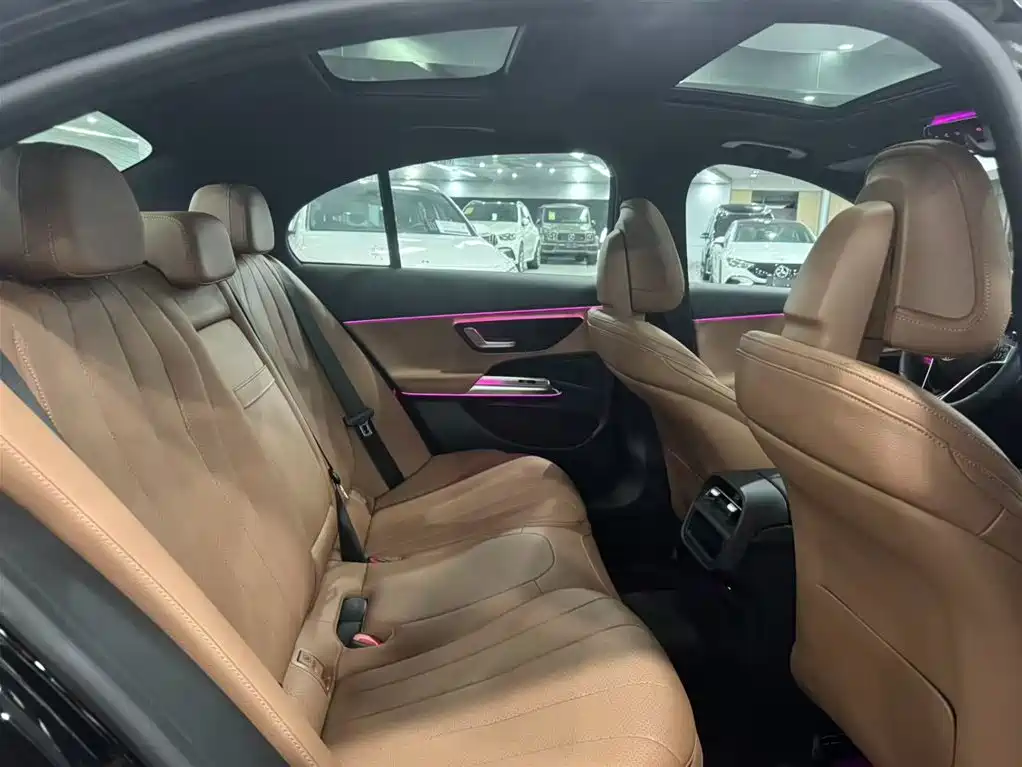 Mercedes-Benz E-Class (Import) — миниатюра 16